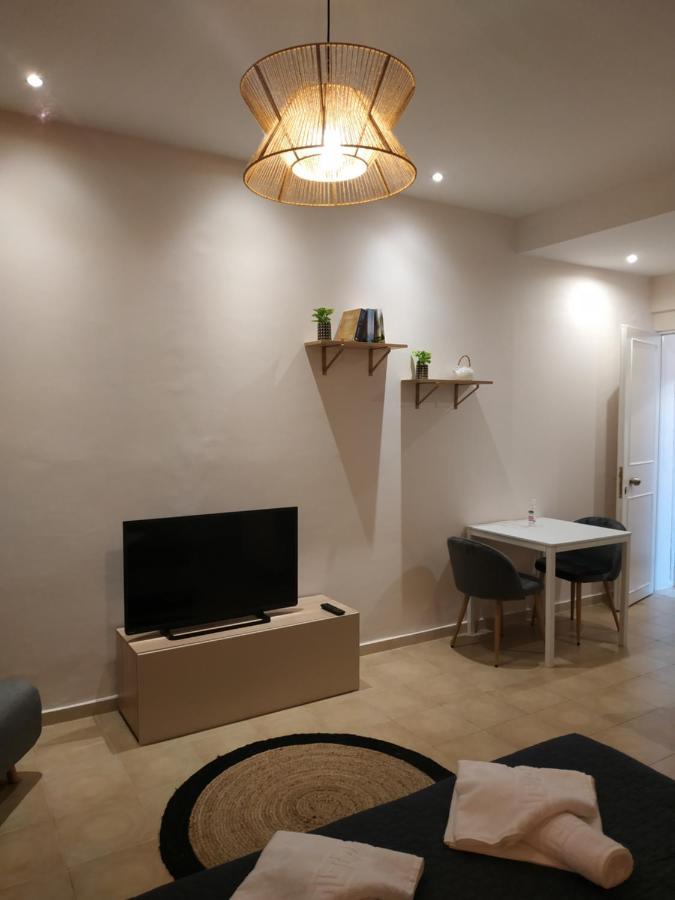 Elthimia'S Apartment Poros Town Esterno foto